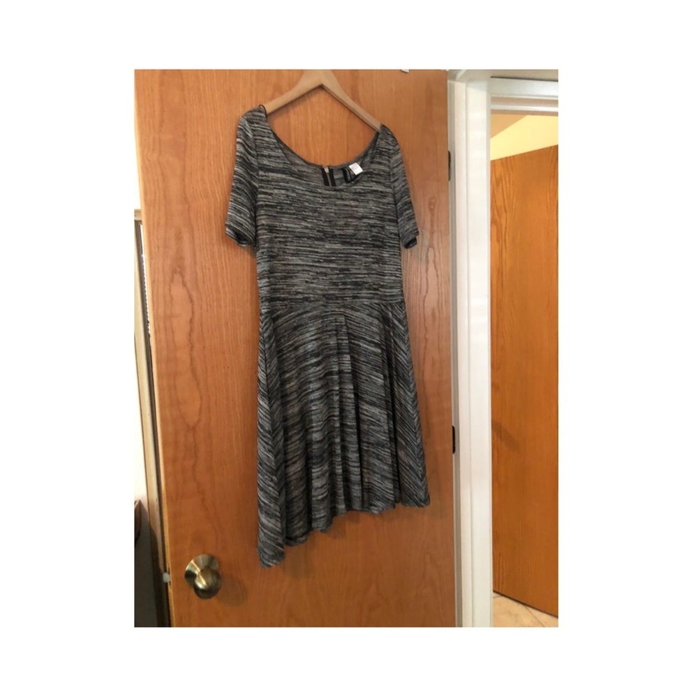 H&M Knit Dress with Back Zipper Large NWT